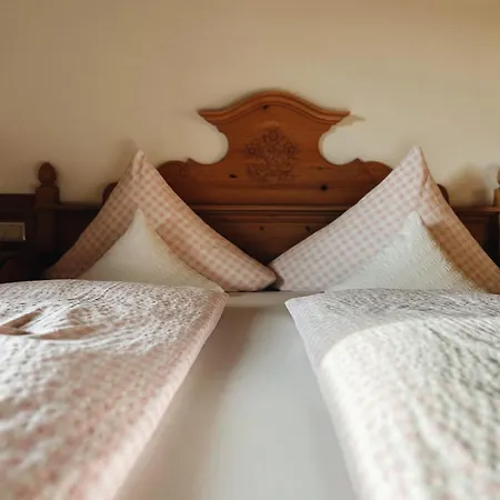 Feriegård Bauernhofurlaub Sinnhubgut *