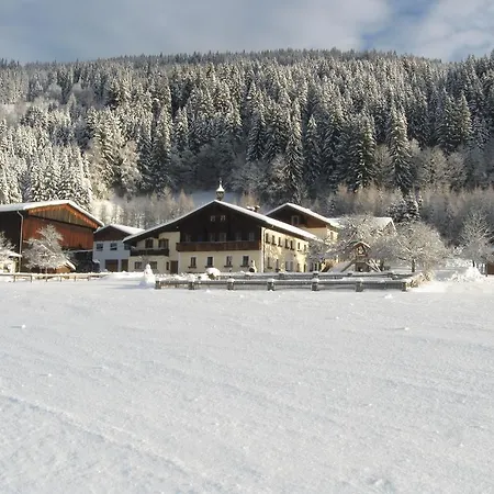 Bauernhofurlaub Sinnhubgut Farma *